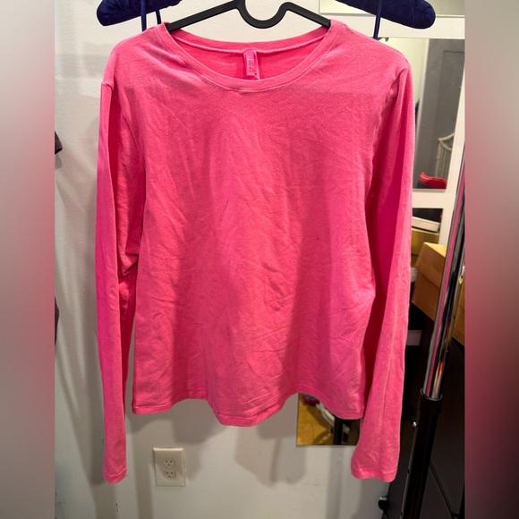 SKIMS Tops - SKIMS - essential long sleeve